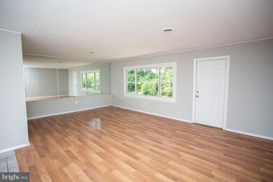 17 Snowdon Ln, Willingboro, NJ 08046 - photo 4