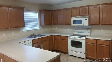 9846 Dawn Trail, San Antonio, TX 78254 - photo 7