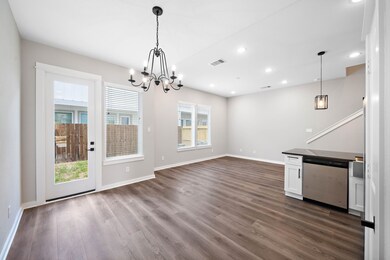 8418 Berry Green Ln, Houston, TX 77022 - photo 5