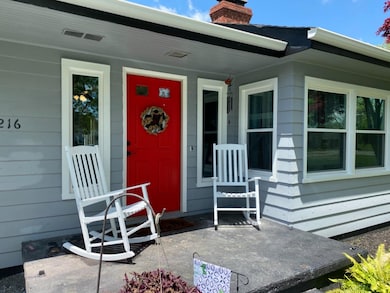 216 W Baldwin St, Blanchester, OH 45107 - photo 3