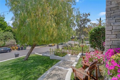 647 S Sparks St, Burbank, CA 91506 - photo 5