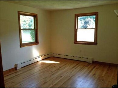 334 Spring St, Florence, MA 01062 - photo 6