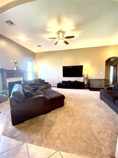 320 N Mountain Meadow Dr, Cache, OK 73527 - photo 4