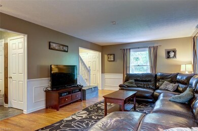 364 E Pioneer Trail, Aurora, OH 44202 - photo 4