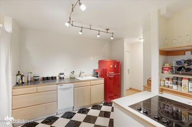 221 E 7th Ave unit 310, Anchorage, AK 99501 - photo 6