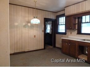 552 S East St, Virginia, IL 62691 - photo 5