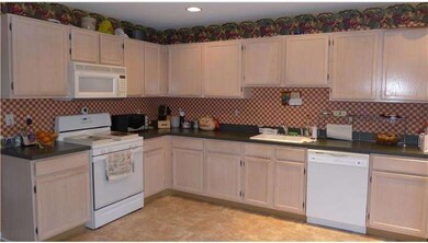 306 Allens Ln unit 42, Mullica Hill, NJ 08062 - photo 7