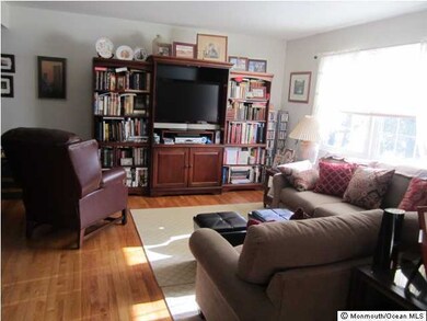 3 St Lawrence Way, Marlboro, NJ 07746 - photo 2