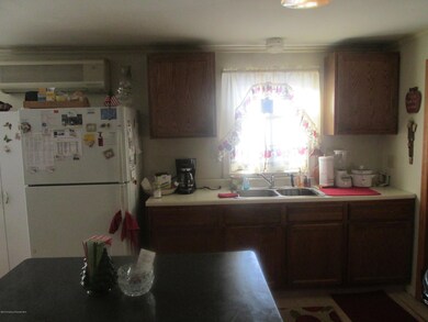 11 Fig Ave, Clarks Summit, PA 18411 - photo 4