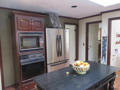 27 Tieman Rd, Schenectady, NY 12302 - photo 7