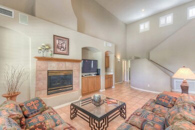 Living Room (5)-SMALL