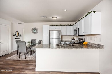07-3856 N Princeton Ln-7