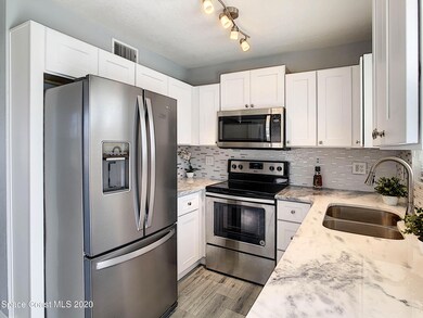 461 Camel Circle-17