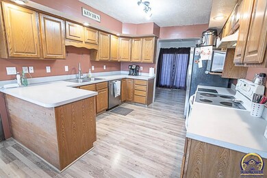 17610 182nd Rd, Denison, KS 66419 - photo 6