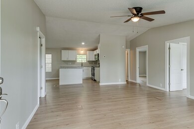 106 Tanner Cir, Shelbyville, TN 37160 - photo 5