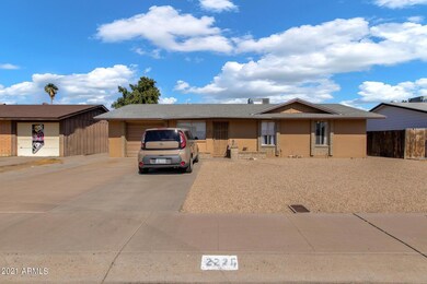 2-web-or-mls-2226-w-bloomfield-rd