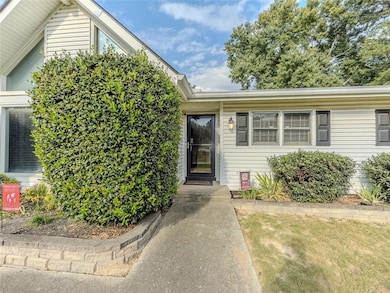 2256 Windsor Dr SW, Snellville, GA 30078 - photo 4