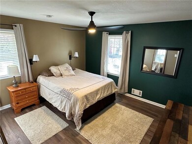 519 S Washington St, Raymore, MO 64083 - photo 6