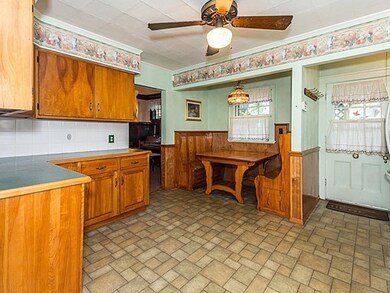 114 Albemarle Rd, Newtonville, MA 02460 - photo 4