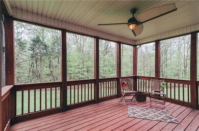 Welcome to Thorn Hill Court! Perfect place to relax.