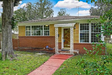 124+W+67th+St+Jacksonville-3-web-Front+o