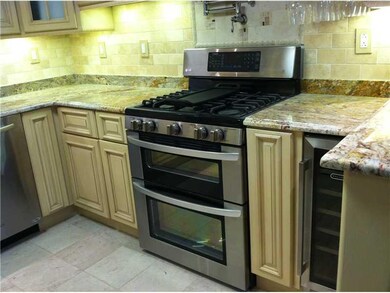 Kitchen. New Kitchen with granite counters, new ca