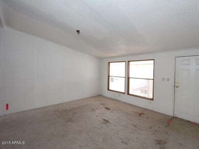 023-272343 Living Room (2)