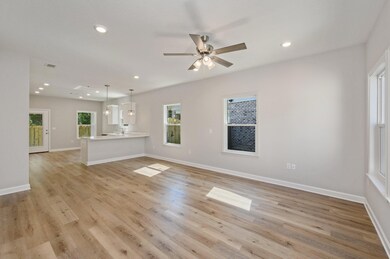 6-web-or-mls-9 Laurel Oaks Dr-02