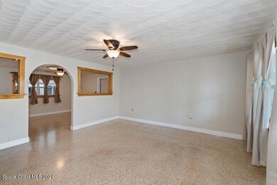 1459MelroseSt FamilyRoom