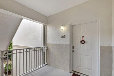 11023 Legacy Ln unit 204, Palm Beach Gardens, FL 33410 - photo 6
