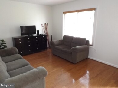 11300 Laurelwalk Dr, Laurel, MD 20708 - photo 5