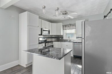 2019 43rd St, Rock Island, IL 61201 - photo 7