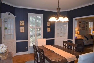 Separate Formal Dining