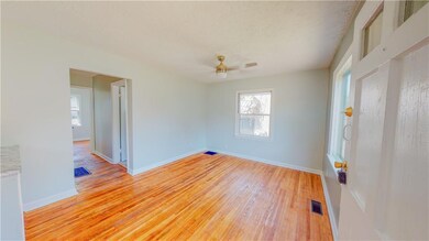 1946 N Linwood Ave, Indianapolis, IN 46218 - photo 6