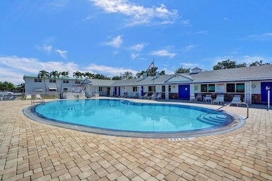 1501 N 12th Ct unit 9B, Hollywood, FL 33019 - photo 2