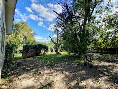 140 Meadowbrook St, Robinson, TX 76706 - photo 4