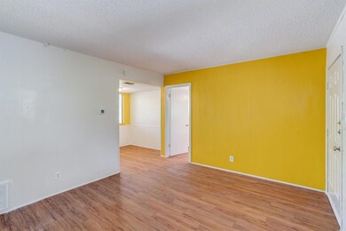 3707 Tom Green St unit 8, Austin, TX 78705 - photo 7