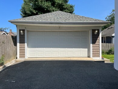 628 Weetamoe St unit 630, Fall River, MA 02720 - photo 5