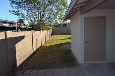 509 S Avenue A, Yuma, AZ 85364 - photo 2