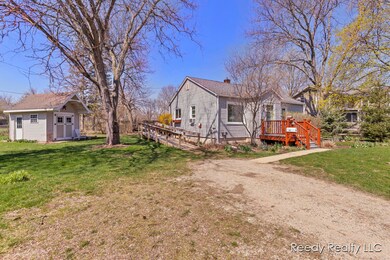 234 Maple St, Lowell, MI 49331 - photo 2
