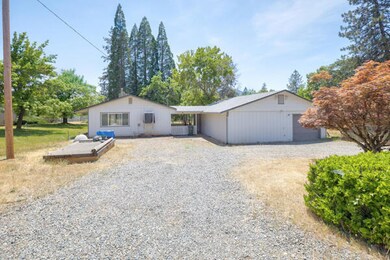 512 Board Shanty Creek Rd, Grants Pass, OR 97527 - photo 3