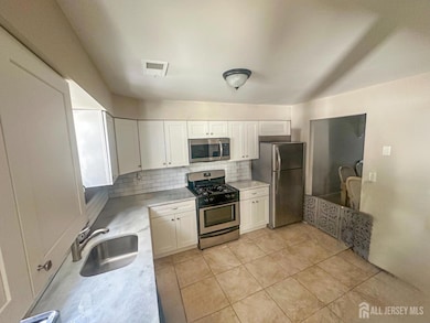 266 Dochery Place, Somerset, NJ 08873 - photo 2