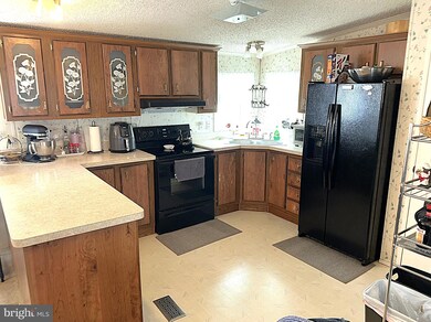 8019 Paul Martin Dr, Elkridge, MD 21075 - photo 6