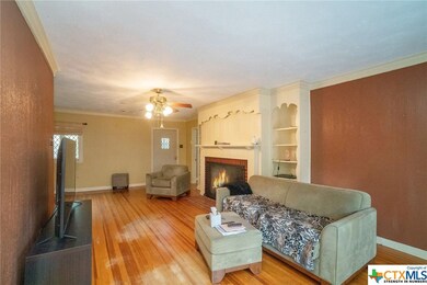 1616 W Crawford St, Denison, TX 75020 - photo 4