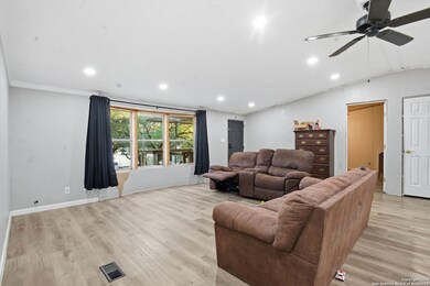 185 Canyon Bend, Canyon Lake, TX 78133 - photo 5