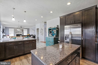 1392 Mallard Dr E, Chambersburg, PA 17202 - photo 6