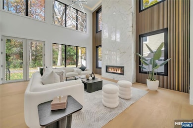 801 Godwin Rd, Paramus, NJ 07652 - photo 3