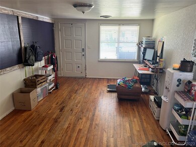 811 E Tulsa Ave, Sulphur, OK 73086 - photo 4