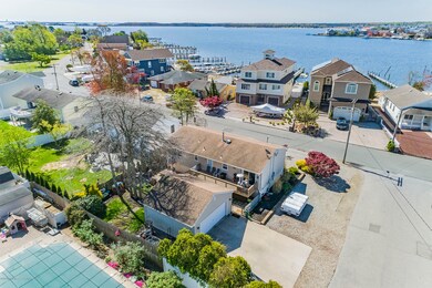 144 Pinewood Rd, Toms River, NJ 08753 - photo 6