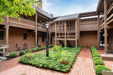 253 E Kossuth St Unit H_MLS_03